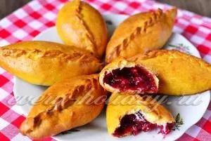 Пиріжки з варенням в духовці, покроковий рецепт з фото (рецепт) Пиріжки з варенням в духовці, покроковий рецепт з фото