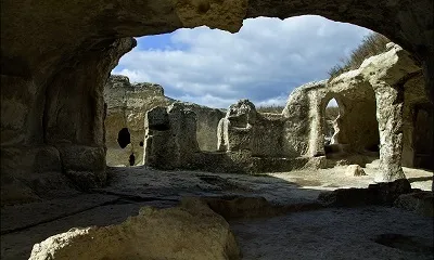 Печерні міста Ескі-Кермен в криму як дістатися, фото, опис (печерне місто Ескі-Кермен в криму) Печерні міста Ескі-Кермен в криму як дістатися, фото, опис