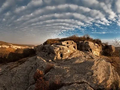 Печерні міста Ескі-Кермен в криму як дістатися, фото, опис (місто) Печерні міста Ескі-Кермен в криму як дістатися, фото, опис