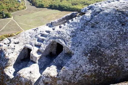 Печерні міста - Ескі-Кермен - опис, історія, фото (Ескі-Кермен вівтарі фрески) Печерні міста - Ескі-Кермен - опис, історія, фото