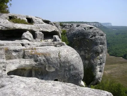 Печерні міста Ескі-Кермен історія, фото, карта (Ескі-Кермен) Печерні міста Ескі-Кермен історія, фото, карта