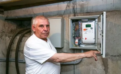 Чому ми так багато платимо за лампочку в під'їзді новини Тули і області (тульська область) Чому ми так багато платимо за лампочку в під'їзді новини Тули і області