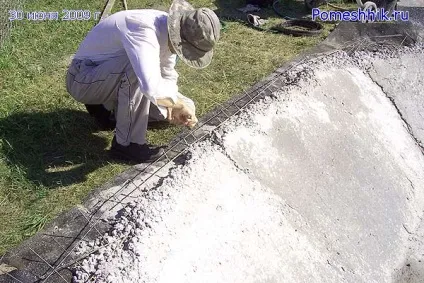 Будівництво штучної водойми своїми руками (шар бетону товщиною) Будівництво штучної водойми своїми руками
