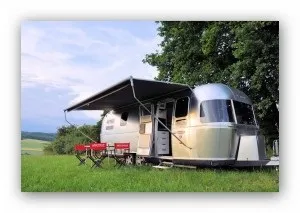 Причіп-дача airstream 684 serie 2, будинки на колесах, Автокемпер на колесах (незвичайні) Причіп-дача airstream 684 serie 2, будинки на колесах, Автокемпер на колесах