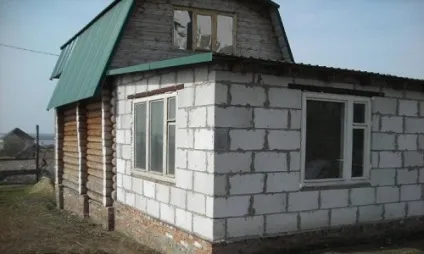 Прибудова до будинку з піноблоків - будівництво будинків і конструкцій з піноблоків (дерев'яному будинку пінобетону) Прибудова до будинку з піноблоків - будівництво будинків і конструкцій з піноблоків