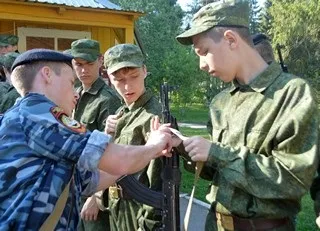 П'ять днів майже як в армії