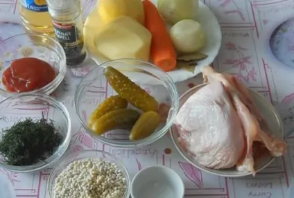 Розсольник з перловкою і солоними огірками, 4 смачних рецепта (розсольник) Розсольник з перловкою і солоними огірками, 4 смачних рецепта