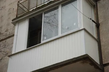 Ремонт балконів і лоджій своїми руками особливості оздоблення (своїми) Ремонт балконів і лоджій своїми руками особливості оздоблення