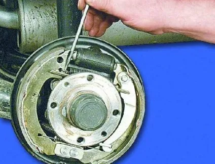 Регулювання гальм на ваз 2105, регулювання гальмівної системи ваз, як відрегулювати гальма на (педаль гальма ваз) Регулювання гальм на ваз 2105, регулювання гальмівної системи ваз, як відрегулювати гальма на