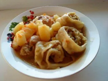 Рецепт штруделів з м'ясом і картоплею