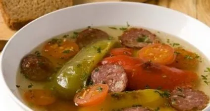 Супи з ковбасою 7 рецептів вашого обіду (ковбасні супи) Супи з ковбасою 7 рецептів вашого обіду
