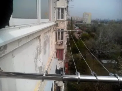 Сушарка для білизни на балкон (112 фото) підвісна і стельовий сушка з білизняних мотузок (білизни) Сушарка для білизни на балкон (112 фото) підвісна і стельовий сушка з білизняних мотузок
