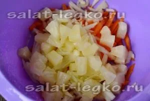 Салат з ананасом і куркою частина друга (знайомства) Салат з ананасом і куркою частина друга