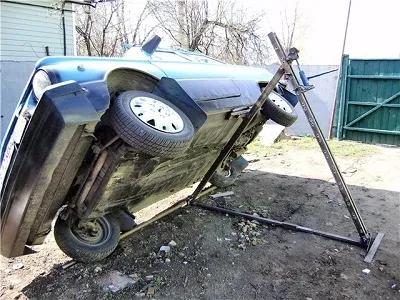 Саморобний підйомник в гараж що важливо врахувати при виготовленні і які інструменти при цьому (як зробити підйомник в гаражі своїми руками) Саморобний підйомник в гараж що важливо врахувати при виготовленні і які інструменти при цьому