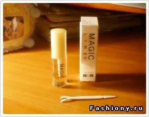 Сюрприз азіатського макіяжу (макіяжу) Сюрприз азіатського макіяжу