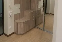 Шафа-купе з дзеркалом в передпокій фото кутових, з двома дверима з шафкою, піскоструминна мода, висота (фото) Шафа-купе з дзеркалом в передпокій фото кутових, з двома дверима з шафкою, піскоструминна мода, висота