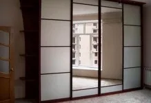 Шафа-купе з дзеркалом в передпокій фото кутових, з двома дверима з шафкою, піскоструминна мода, висота (фото) Шафа-купе з дзеркалом в передпокій фото кутових, з двома дверима з шафкою, піскоструминна мода, висота