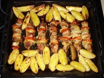 Шашлик в духовці рецепти з фото (шашлик в духовці зі свинини) Шашлик в духовці рецепти з фото