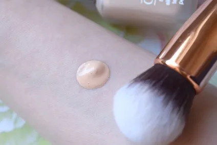 Шовковий шлях суперсбалансірованний легкий тональний крем superbalanced ™ silk makeup spf15 від (allure box) Шовковий шлях суперсбалансірованний легкий тональний крем superbalanced ™ silk makeup spf15 від