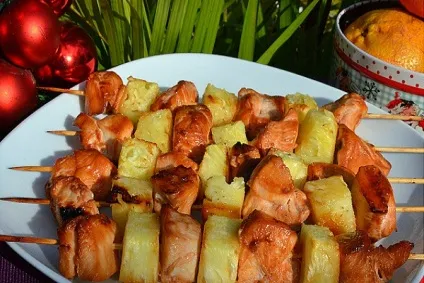 Шашлик з курки з ананасом, готуємо разом (шашлик) Шашлик з курки з ананасом, готуємо разом