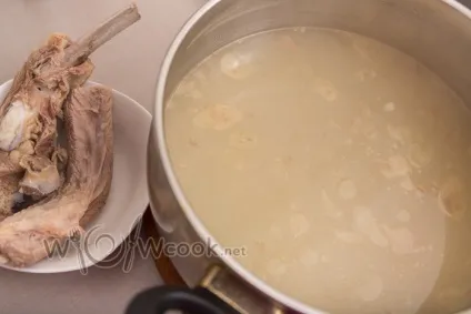 Щи із квашеної капусти, покроковий рецепт з фото