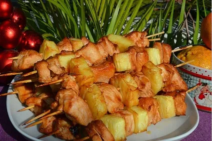 Шашлик з курки з ананасом, готуємо разом (шашлик) Шашлик з курки з ананасом, готуємо разом