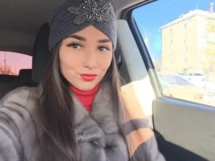 Шапка-чалма або тюрбан 2017 (121 фото) з чим носити і кому йде, з тканини і трикотажу, англійської