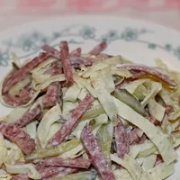 Змішані салати на кожен день - різні продукти, несподівані поєднання