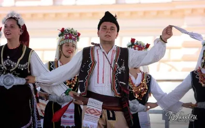Країни з найбільш доброзичливими людьми в світі (самими) Країни з найбільш доброзичливими людьми в світі
