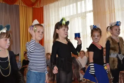 Сценарій свята «дитина як кошеня» (сценарій) Сценарій свята «дитина як кошеня»