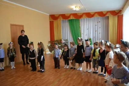 Сценарій свята «дитина як кошеня» (ранній розвиток) Сценарій свята «дитина як кошеня»