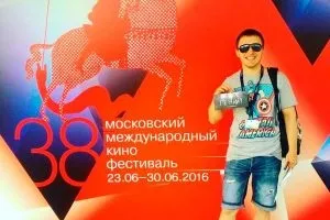 Весільний ведучий митя - молодий і веселий (веселий) Весільний ведучий митя - молодий і веселий