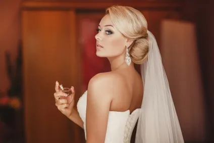 Весільні зачіски 2017 року з фатою і без на довгі, короткі і середні волосся (зачіски) Весільні зачіски 2017 року з фатою і без на довгі, короткі і середні волосся