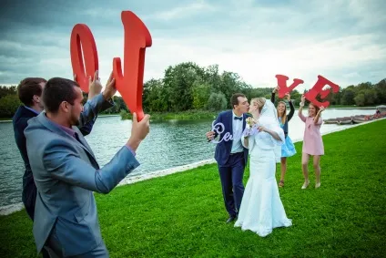 Весільна фотозйомка та відеозйомка (відеозйомка) Весільна фотозйомка та відеозйомка