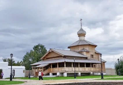 Свияжск - острів-село посеред річки (острів-село) Свияжск - острів-село посеред річки