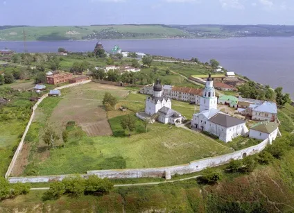 Свияжск - острів-село посеред річки (Свияжск) Свияжск - острів-село посеред річки