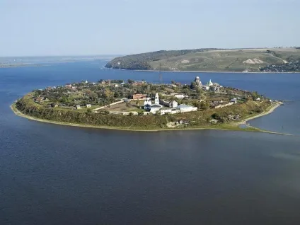 Свияжск - острів-село посеред річки (острів-село посеред річки) Свияжск - острів-село посеред річки