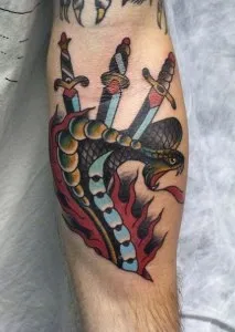 Тату змія (значення, фото, ескізи), tattoofotos (чорно-білі татуювання) Тату змія (значення, фото, ескізи), tattoofotos