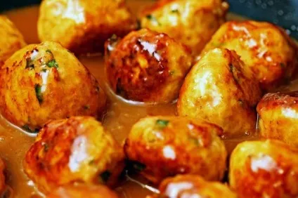 Тефтелі з курячого фаршу покрокові рецепти з фото, поради (рецепт тефтелей з курячого фаршу) Тефтелі з курячого фаршу покрокові рецепти з фото, поради