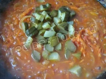 Тушкована картопля з солоними огірками рецепт (картопля солоними огірками) Тушкована картопля з солоними огірками рецепт