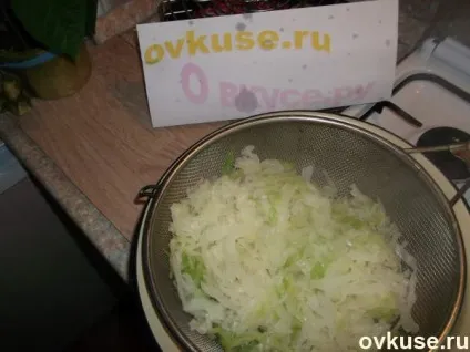 Тушкована капуста з тушонкою на швидку руку - прості рецепти (капуста) Тушкована капуста з тушонкою на швидку руку - прості рецепти