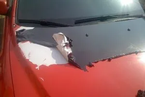 Видалення плівки з кузова автомобіля зняття захисної кольорової плівки без шкоди для ЛКП (кузова) Видалення плівки з кузова автомобіля зняття захисної кольорової плівки без шкоди для ЛКП