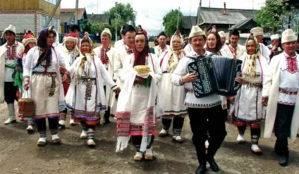 Удмуртська весілля звичаї і традиції під час торжества, фото і відео (відео) Удмуртська весілля звичаї і традиції під час торжества, фото і відео