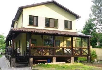 Веранда (тераса) з полікарбонату - фото варіантів і монтаж своїми руками (полікарбонату) Веранда (тераса) з полікарбонату - фото варіантів і монтаж своїми руками