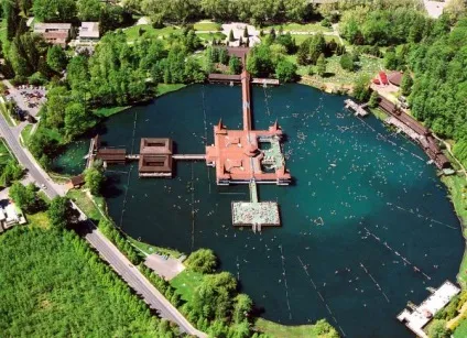 Угорщина термальне озеро Хевіз (Хевіз) Угорщина термальне озеро Хевіз