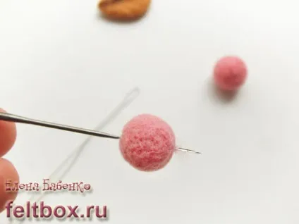 Гілочка в техніці сухого валяння на каркасі (гілочка) Гілочка в техніці сухого валяння на каркасі