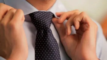 Віндзорський вузол, або як найкраще зав'язати краватку (вузол) Віндзорський вузол, або як найкраще зав'язати краватку