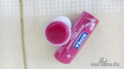 Вишенька для губ - nivea бальзам для губ фруктове сяйво вишня (фруктове) Вишенька для губ - nivea бальзам для губ фруктове сяйво вишня