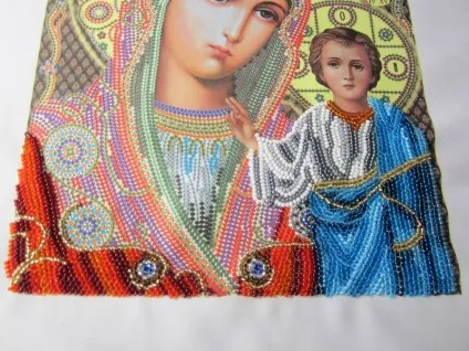 Вишиваємо бісером в техніці рядковий шов (техніці) Вишиваємо бісером в техніці рядковий шов