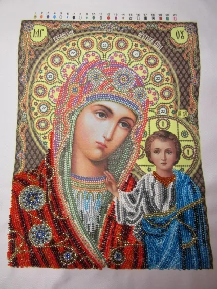 Вишиваємо бісером в техніці рядковий шов (як треба вишивати) Вишиваємо бісером в техніці рядковий шов
